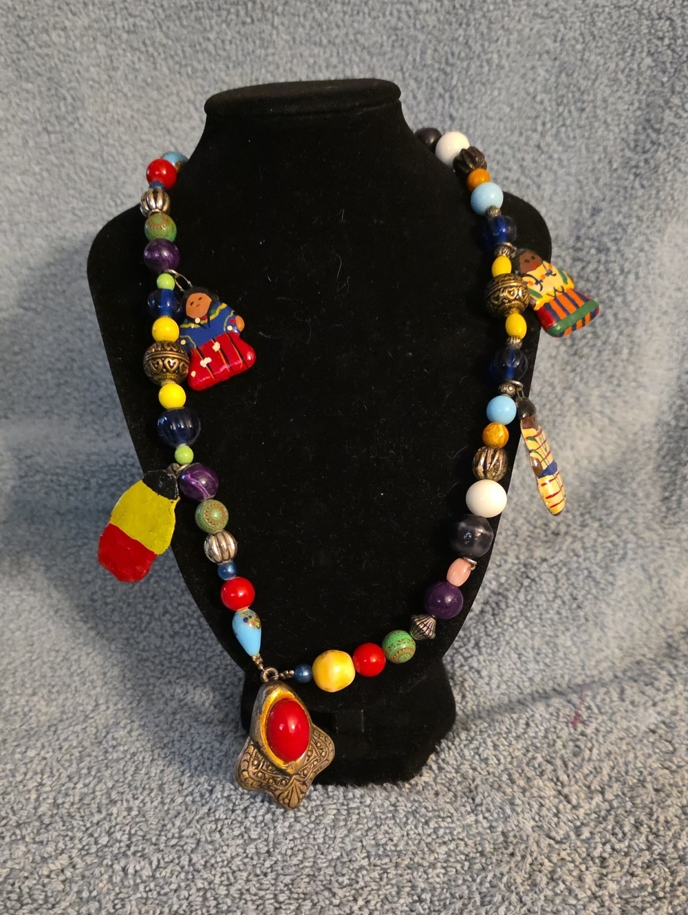 Colorful Beaded Women's Necklace with Red Pendant